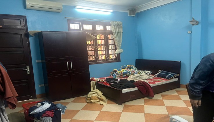 Cho thuê nhà nguyên căn Phố Khương Trung, 3 tầng, 40m2, 3 ngủ, 12 Triệu